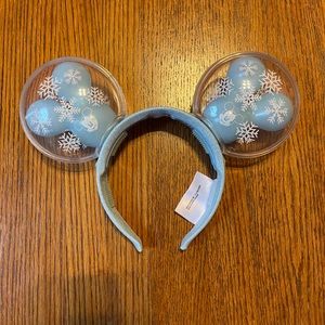 Light up holiday Mickey ears